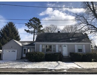4 Orchard Terrace, Salem, MA 01970