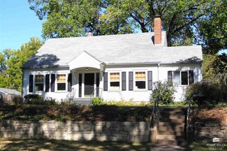 704 Bertrand St, Manhattan, KS 66502