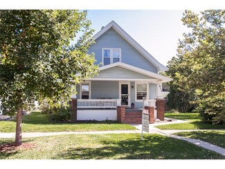 1813 I St SW, Cedar Rapids, IA 52404