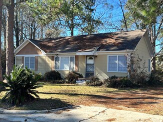 1610 Chesnutt Ave, Tifton, GA 31794