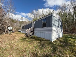 3001 Doolittle Way, Cosby, TN 37722