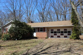 2322 Slocum Rd, Mountain Top, PA 18707