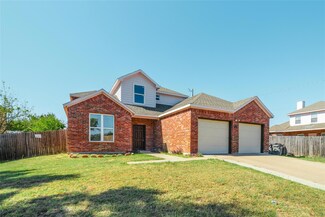 2115 Mesa Wood Dr, Glenn Heights, TX 75154