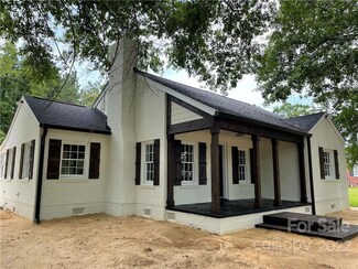 5459 Kershaw Camden Hwy, Heath Springs, SC 29058