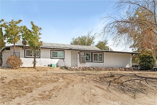 15789 Heatherdale Rd, Victorville, CA 92394