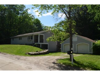 751 Brockway Rd, Contoocook, NH 03229