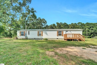 91 Halloween Dr, Laurens, SC 29360