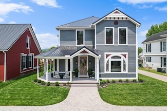 105 E 4th St, Augusta, KY 41002