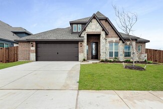 1954 Tin Gee Top Dr, Glenn Heights, TX 75154