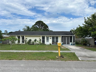 931 Canal Cir, Sebastian, FL 32958
