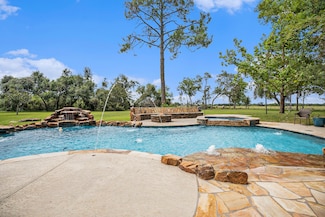 4003 Country Trails St, Alvin, TX 77511