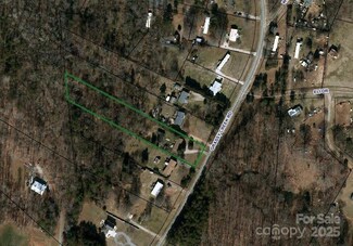 4905 Grassy Creek Rd, Denver, NC 28037