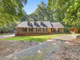 300 Wellington Dr, Matthews, NC 28104