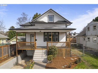 3520 SE 7th Ave, Portland, OR 97202