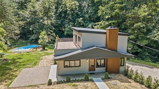 10 Wood Dale Ave, Croton On Hudson, NY 10520