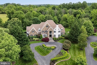 303 Lavender Ln, Kennett Square, PA 19348