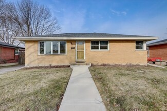 816 N Grant St, Addison, IL 60101