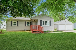 4326 E Washburn Rd, Washburn, IA 50702