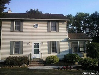 108 MacCollum Rd, Elbridge, NY 13060