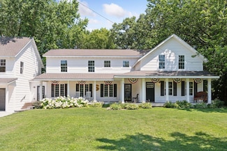 15710 Minnetonka Blvd, Minnetonka, MN 55345