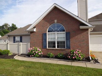 7567 Monterey Bay Dr Unit 2, Mentor On the Lake, OH 44060