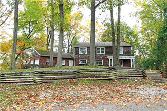 1638 Woodvale Dr, Charleston, WV 25314