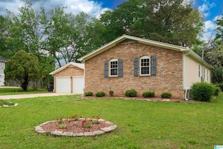 917 Ryecroft Rd, Pelham, AL 35124