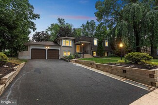 27 Karen Dr, Cherry Hill, NJ 08003