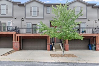 5245 Overland Dr Unit C11, Lawrence, KS 66049