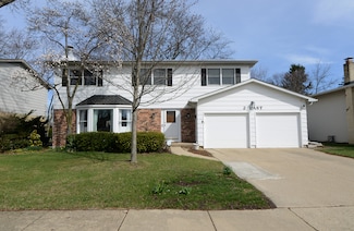 2 E Suffield Dr, Arlington Heights, IL 60004