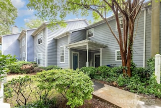 6011 Treetop Ct, Charlotte, NC 28212