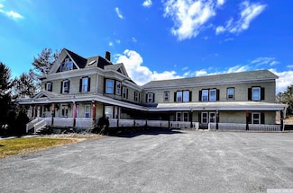 132 S Main St, Tannersville, NY 12485