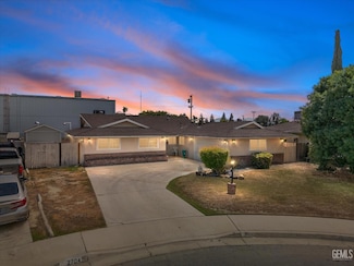 2708 Delburn St, Bakersfield, CA 93304
