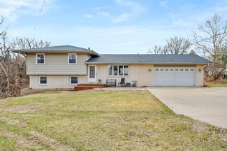 6930 NW 11th Ct, Ankeny, IA 50023