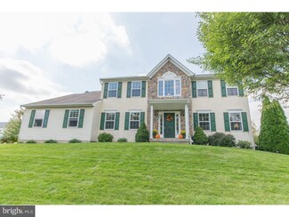 422 Townsend Dr, Perkasie, PA 18944