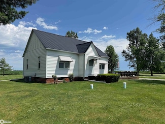 1844 Racine Ave, Mount Union, IA 52644