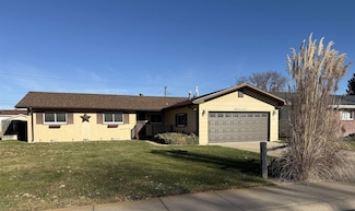 1711 Cedarberry Rd, North Platte, NE 69101