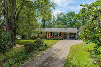 3651 Pea Ridge Rd, Morganton, NC 28655
