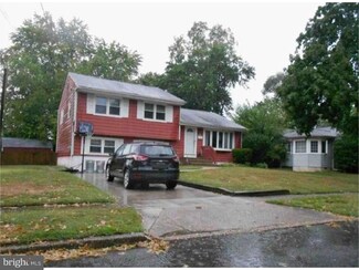 20 Meadow Lark Rd, Stratford, NJ 08084