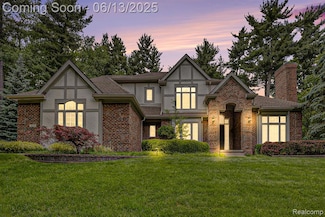 3050 High Hillcrest Dr, Howell, MI 48843