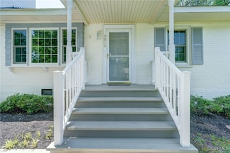 9019 Farmington Dr, Henrico, VA 23229