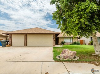316 W Duarte St, Brawley, CA 92227