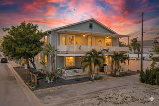 134 86th Terrace Unit 3, Treasure Island, FL 33706