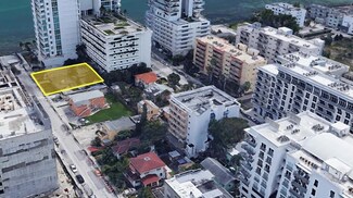 702 NE 26th St, Miami, FL 33137