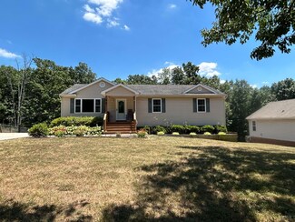 1314 Greenhouse Rd, Rustburg, VA 24588