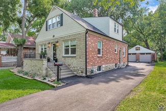 627 SW Medford Ave, Topeka, KS 66606