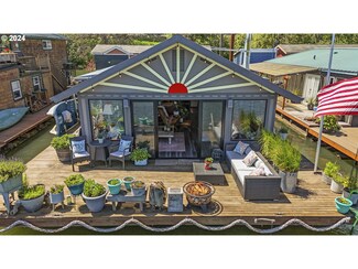 13398 NW Marina Way, Portland, OR 97231