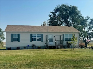 2943 NE Turkey Rd, Breckenridge, MO 64625