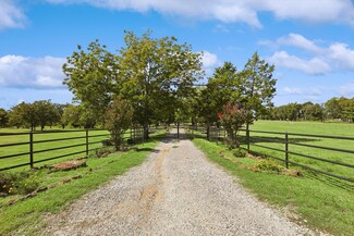 1951 West Line Rd, Whitesboro, TX 76273
