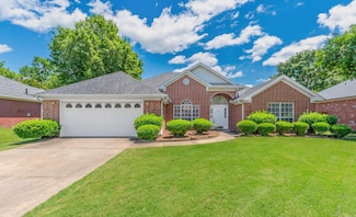 9 Spring Dr, Maumelle, AR 72113
